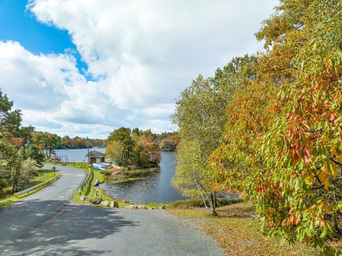 The Sage Chalet In Emerald Lakes, Poconos! Long Pond Exterior photo